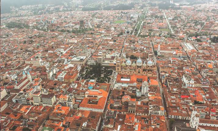 Vista aérea del centro histórico de Cuenca